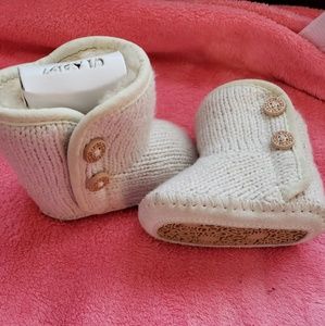 UGGS : AUTHENTIC baby "I Purl" baby Uggs